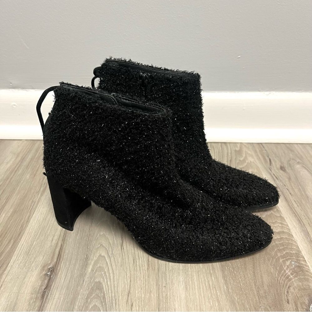 Stuart Weitzman Boots Women’s 6 Black & Silver Lurex Thread Tweed Ankle